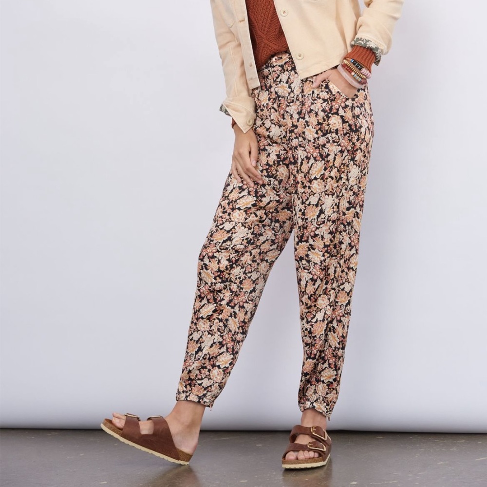 Anthropologie Diandra Pleated Joggers